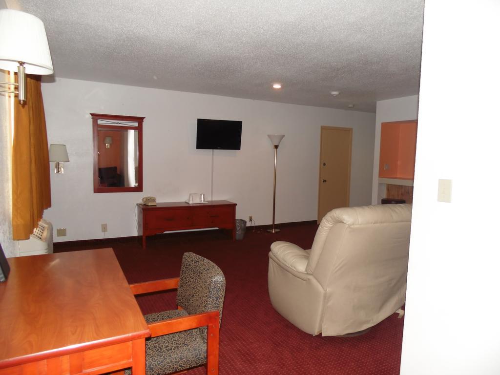 American Inn & Suites Boone Zimmer foto